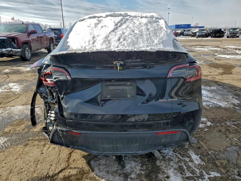 2024 Tesla Model Y მანქანა იყიდება აუქციონზე, vin: 7SAYGDEF3RA304036, აუქციონის ნომერი: 95738845