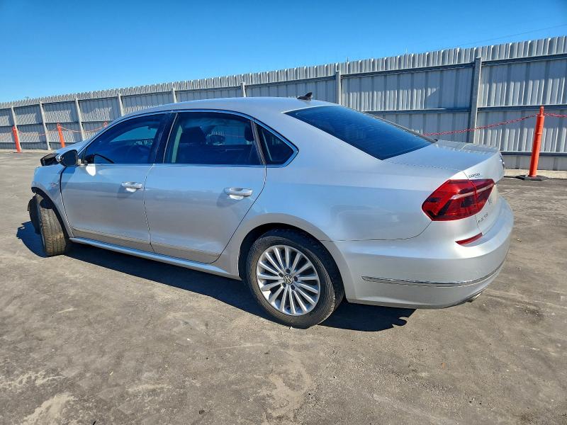 Продажа на аукционе авто 2017 Volkswagen Passat, vin: 1VWBT7A39HC011006, номер лота: 96782975