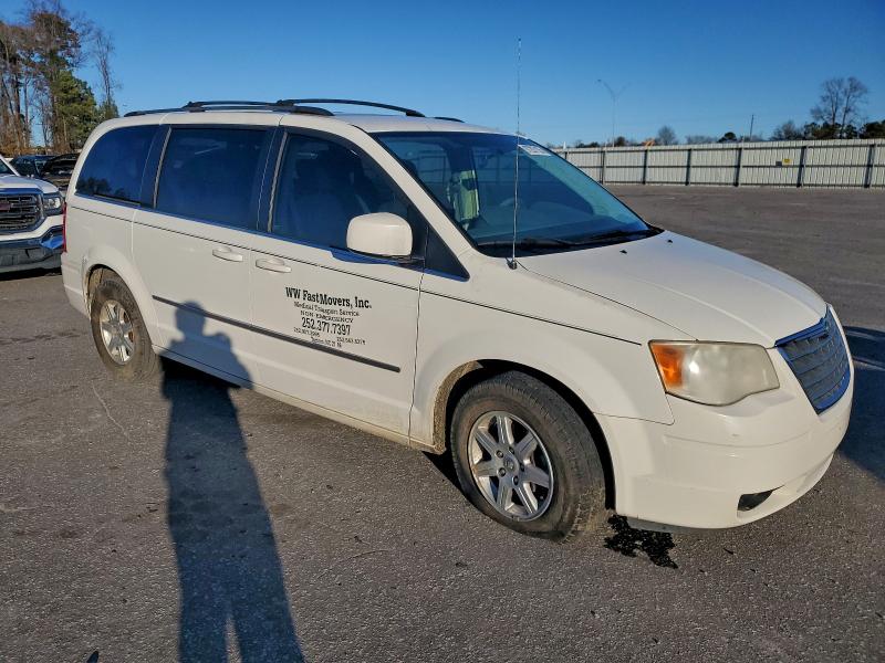 Продажа на аукционе авто 2010 Chrysler Town & Cou, vin: 2A4RR5D14AR305595, номер лота: 97207135