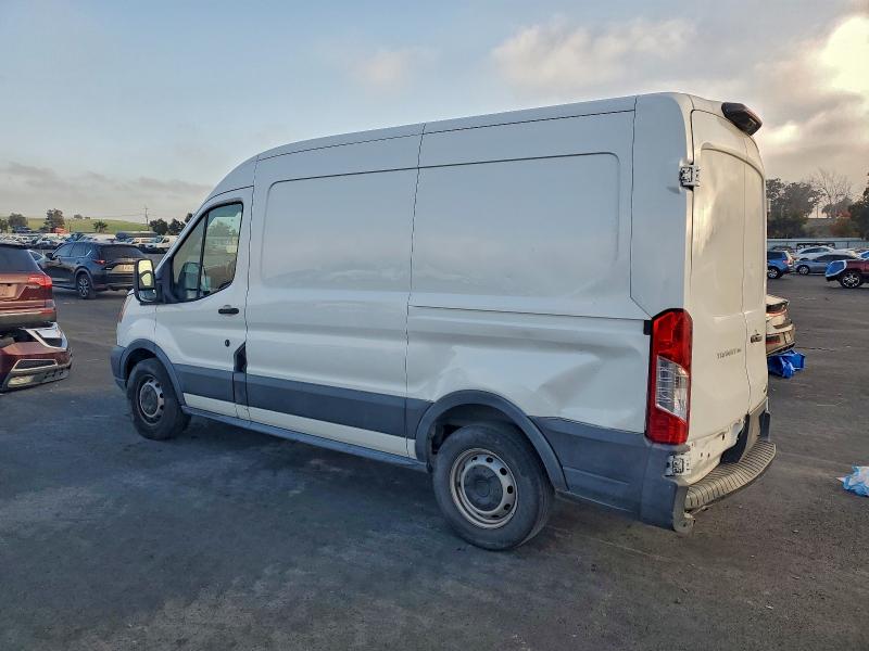 46403776 :رقم المزاد ، 1FTYE1CM0JKA79393 vin ، 2018 Ford Transit مزاد بيع