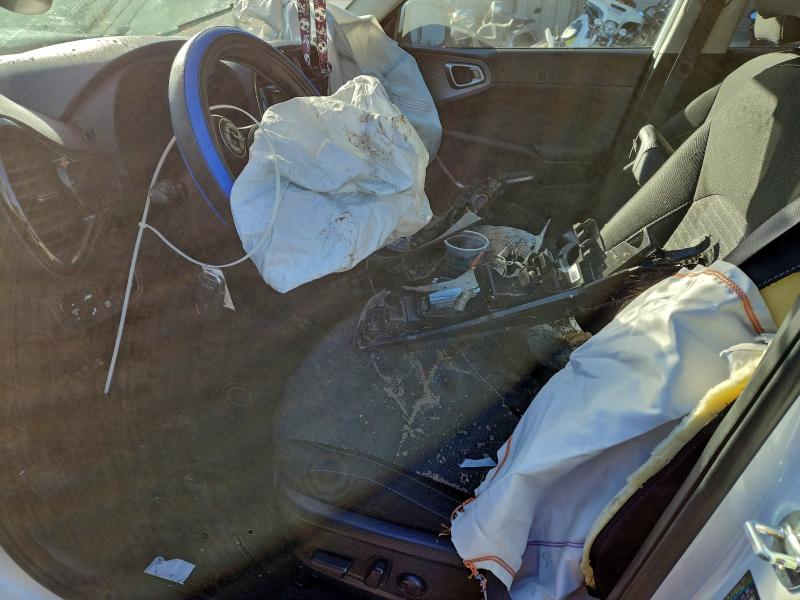 97956595 :رقم المزاد ، KNDJ33AU6N7159103 vin ، 2022 Kia Soul مزاد بيع