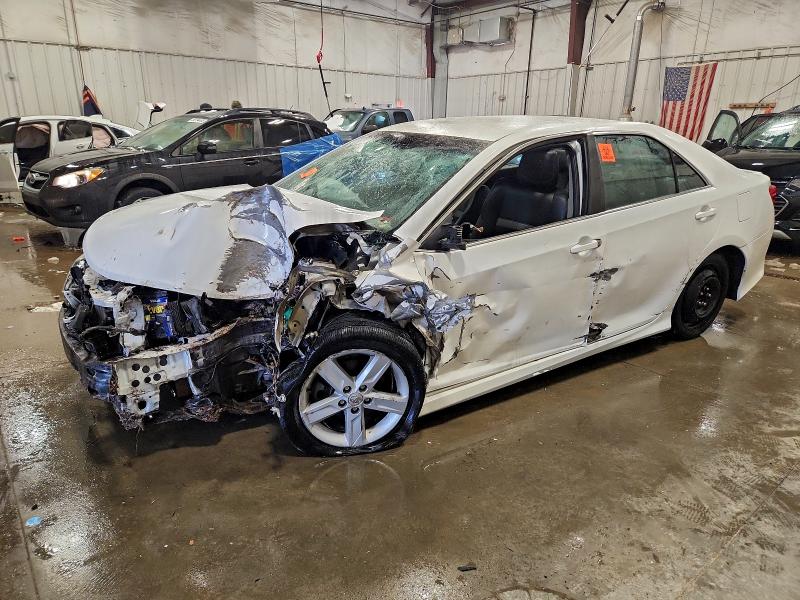 96669945 :رقم المزاد ، 4T1BF1FK1EU325600 vin ، 2014 Toyota Camry مزاد بيع