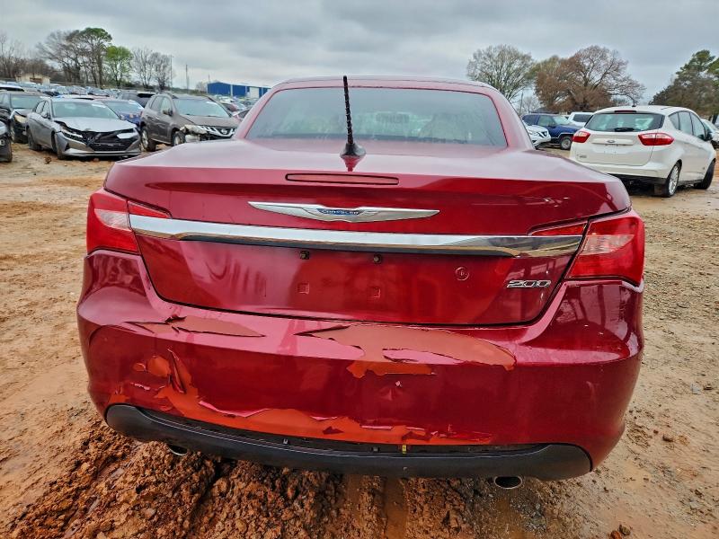 94898955 :رقم المزاد ، 1C3BCBFG3EN156404 vin ، 2014 Chrysler 200 Limite مزاد بيع