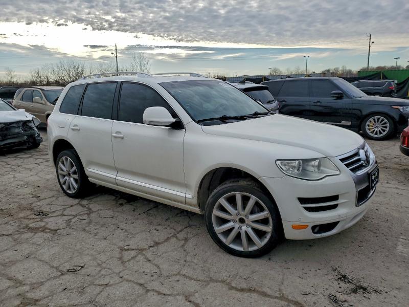 Продаж на аукціоні авто 2010 Volkswagen Touareg, vin: WVGFK7A93AD002177, номер лоту: 97996155