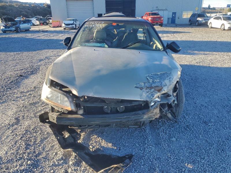 2000 Honda Accord მანქანა იყიდება აუქციონზე, vin: 1HGCG1652YA099557, აუქციონის ნომერი: 95198555