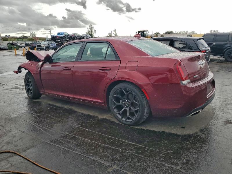 2019 Chrysler 300 S მანქანა იყიდება აუქციონზე, vin: 2C3CCABG5KH654015, აუქციონის ნომერი: 75307495
