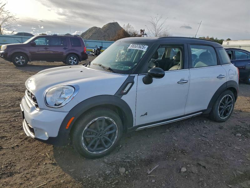 95537625 :رقم المزاد ، WMWZC5C57GWU00547 vin ، 2016 Mini Cooper S مزاد بيع