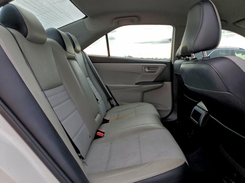 96154455 :رقم المزاد ، 4T1BF1FK0HU407595 vin ، 2017 Toyota Camry مزاد بيع