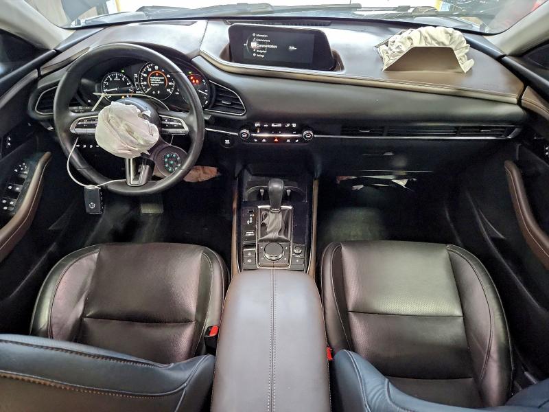 98373575 :رقم المزاد ، 3MVDMBDL8MM262727 vin ، 2021 Mazda Cx-30 Prem مزاد بيع
