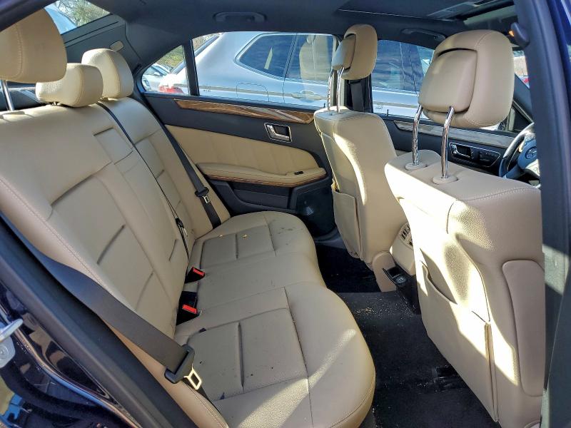 97370015 :رقم المزاد ، WDDHF8HB3BA279842 vin ، 2011 Mercedes-benz E مزاد بيع