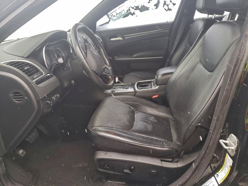 94677195 :رقم المزاد ، 2C3CCAET2DH711640 vin ، 2013 Chrysler 300c مزاد بيع