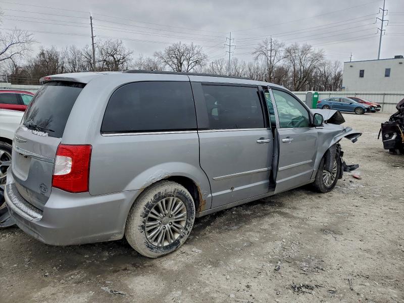 Продажа на аукционе авто 2015 Chrysler Town & Country, vin: 2C4RC1CG2FR506831, номер лота: 97933075