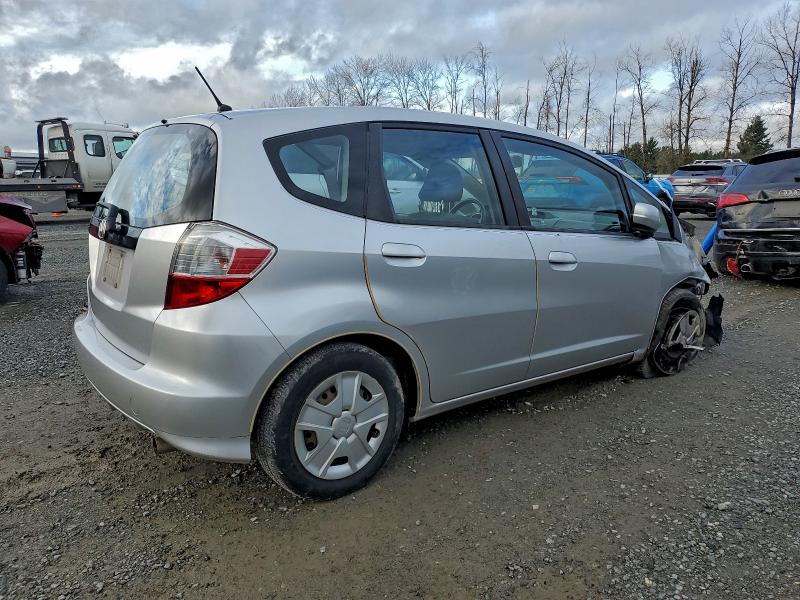 Продажа на аукционе авто 2013 Honda Fit, vin: JHMGE8H37DC061751, номер лота: 74443395