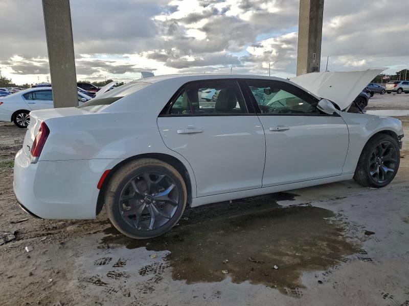 Продажа на аукционе авто 2023 Chrysler 300 S, vin: 2C3CCABG1PH637171, номер лота: 97151585