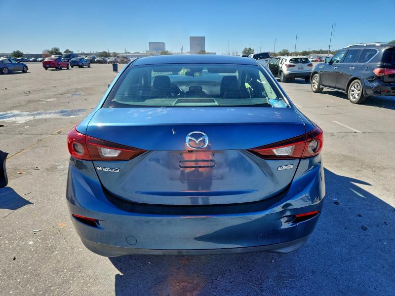 97656915 :رقم المزاد ، 3MZBN1V79HM124196 vin ، 2017 Mazda 3 مزاد بيع