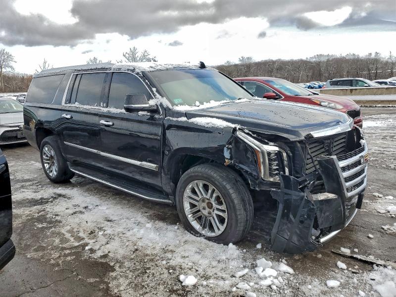 Продажа на аукционе авто 2017 Cadillac Escalade, vin: 1GYS4GKJ7HR336970, номер лота: 94000985