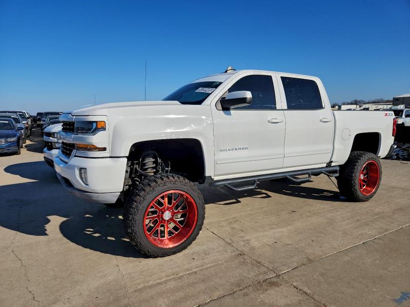 93399405 :رقم المزاد ، 3GCUKREC1JG316944 vin ، 2018 Chevrolet Silverado مزاد بيع