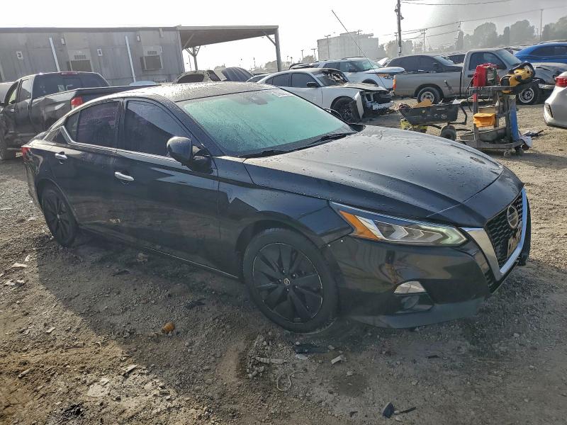 97669305 :رقم المزاد ، 1N4BL4EV2KC232554 vin ، 2019 Nissan Altima Sl مزاد بيع