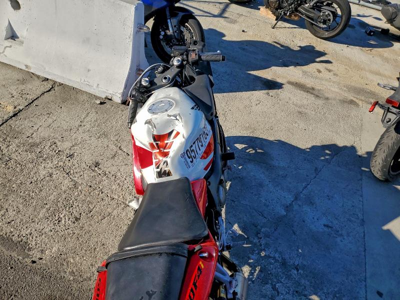 95779165 :رقم المزاد ، JH2PC35081M208578 vin ، 2001 Honda Cbr600 مزاد بيع