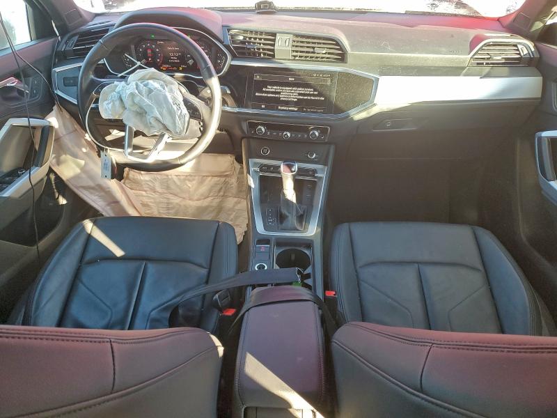 46933526 :رقم المزاد ، WA1DECF34R1054750 vin ، 2024 Audi Q3 مزاد بيع
