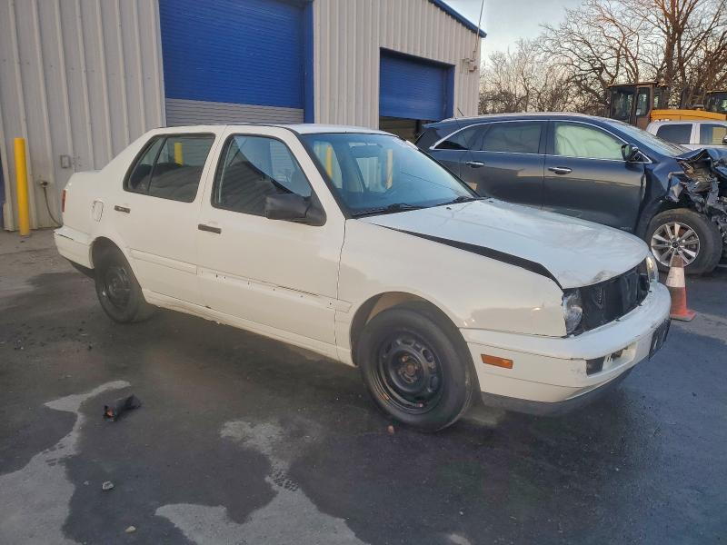94967925 :رقم المزاد ، 3VWRA81H6WM107693 vin ، 1998 Volkswagen Jetta Gl مزاد بيع