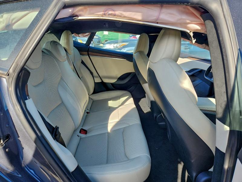 95939895 :رقم المزاد ، 5YJSA1E57NF486122 vin ، 2022 Tesla Model S مزاد بيع